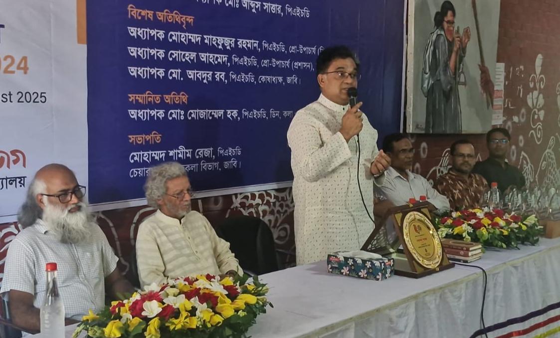 জাবিতে বার্ষিক শিল্পকর্ম প্রদর্শনীর উদ্বোধন